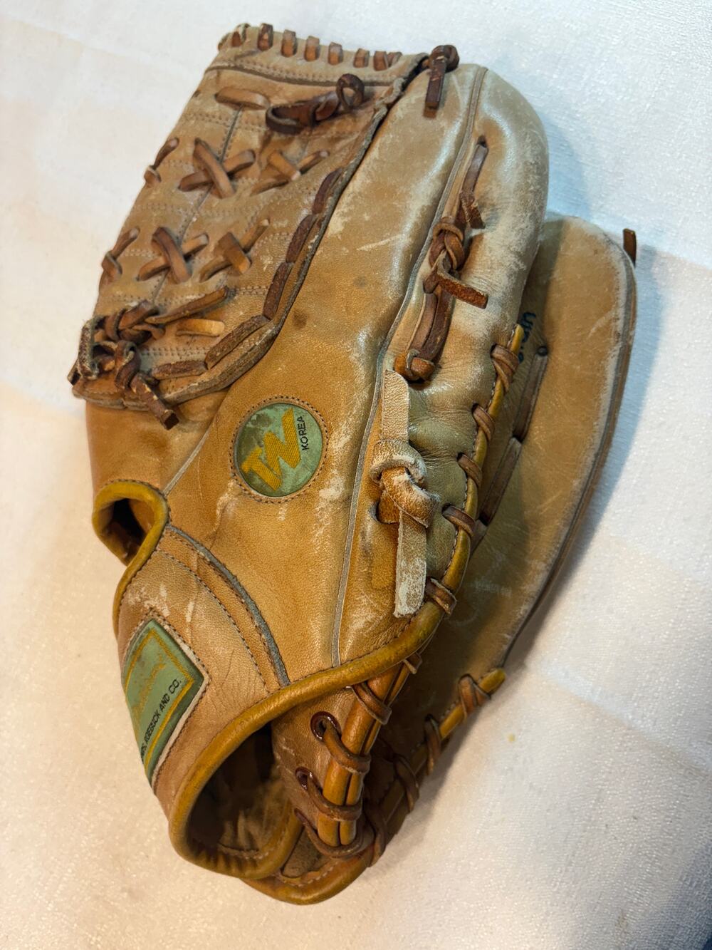 Vintage Ted William Wilson Leather Baseball Mitt